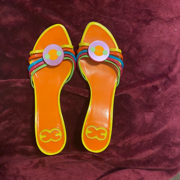 Heels - Picture 1 of 2